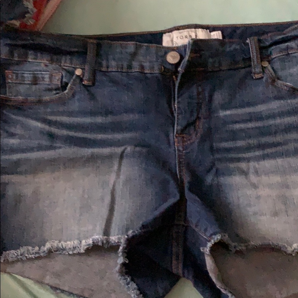 Cut off jean shorts